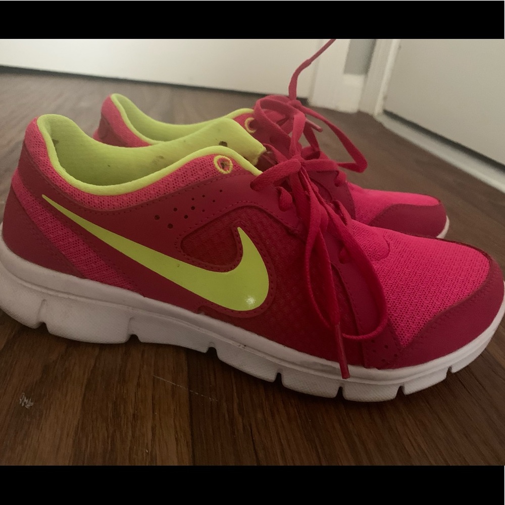 Pink Nike Running Shoes